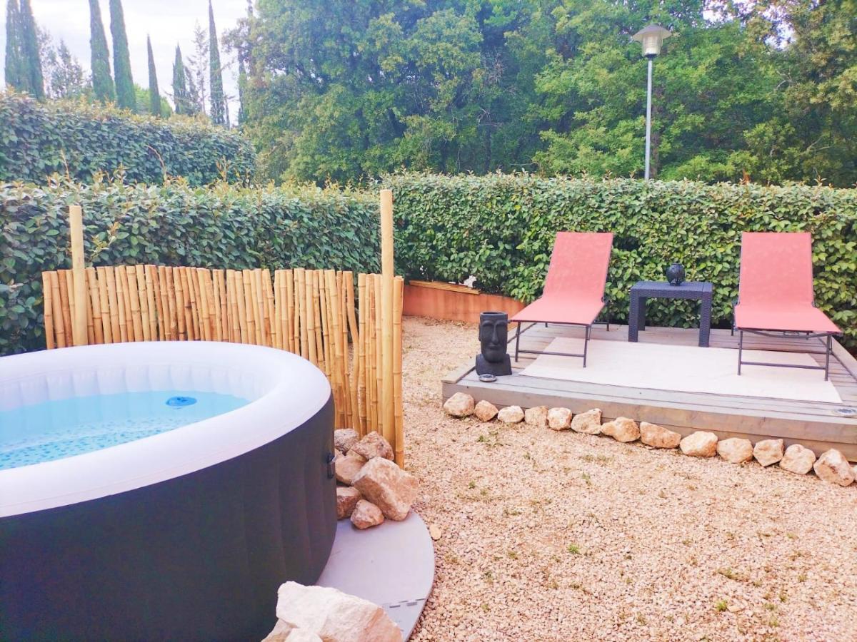 شقة Quietude En Luberon Roussillon en Isere المظهر الخارجي الصورة